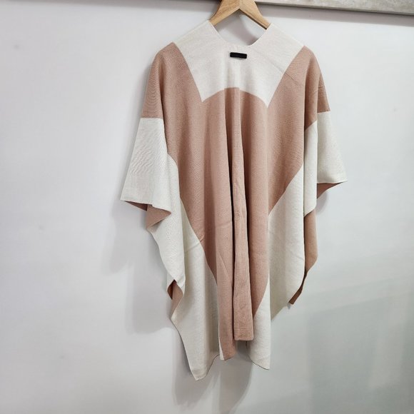 NWT - REBECCA MINKOFF RUANA IN CREAM & BEIGE - Picture 2 of 9